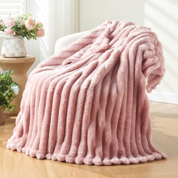 Blanket M/Color Premium Silky Flannel Fleece with 13% Off Deal.